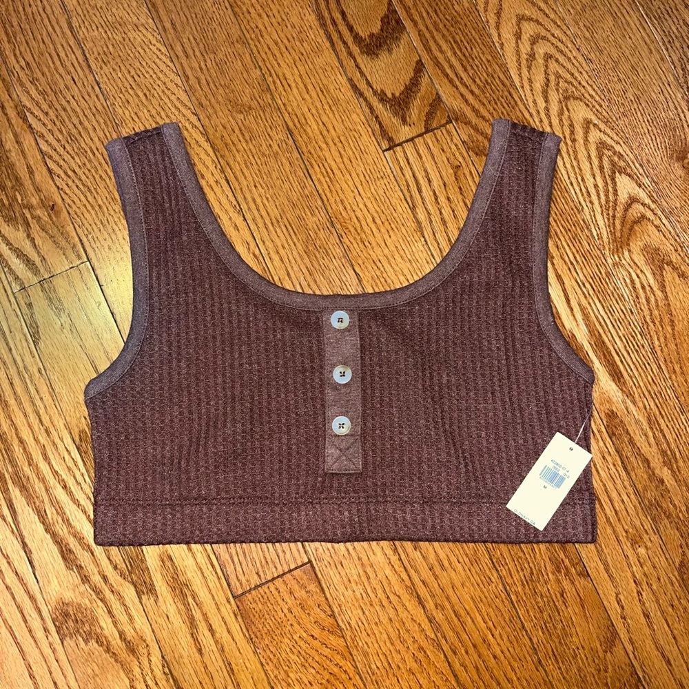 SOLD 🔴 Old Navy waffle top 🤎